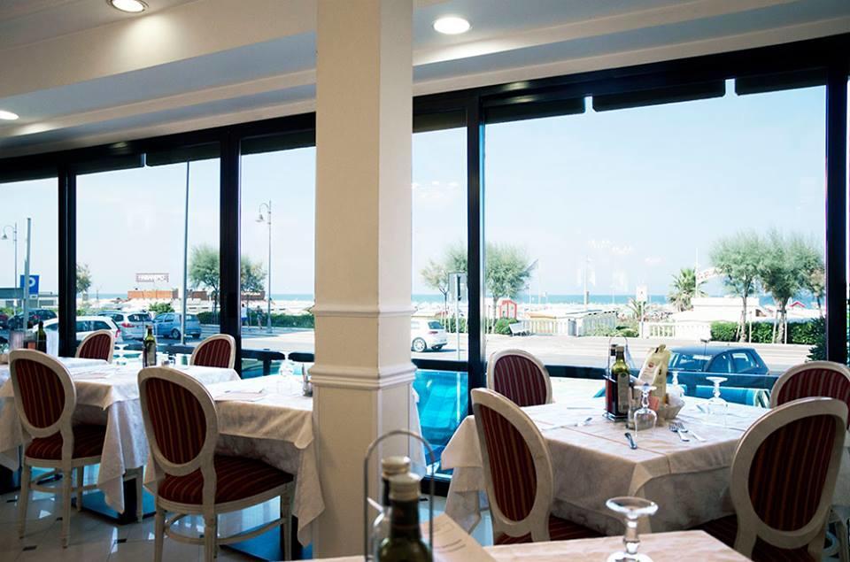 Hotel Executive La Fiorita Rimini Ngoại thất bức ảnh