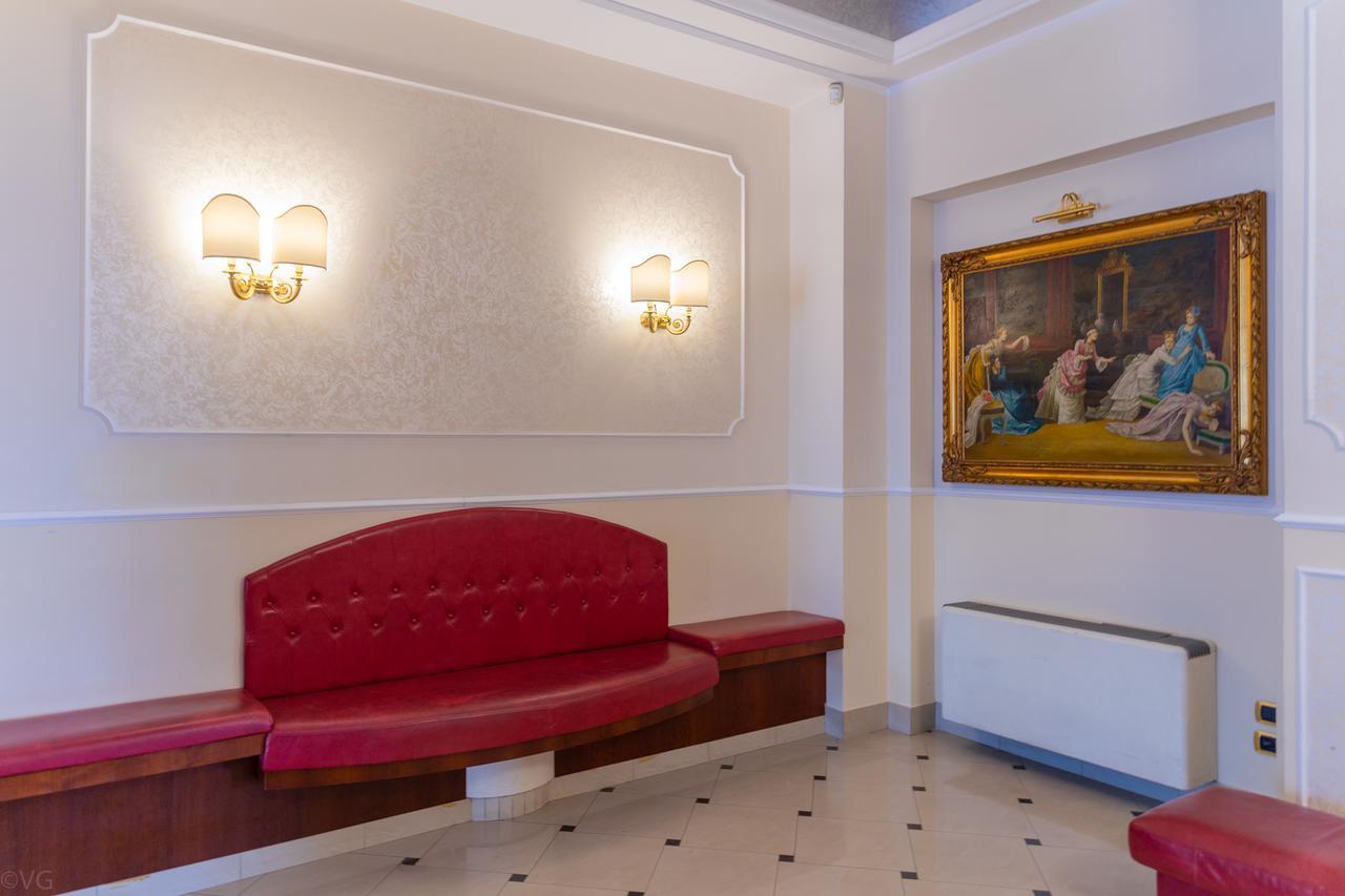 Hotel Executive La Fiorita Rimini Ngoại thất bức ảnh